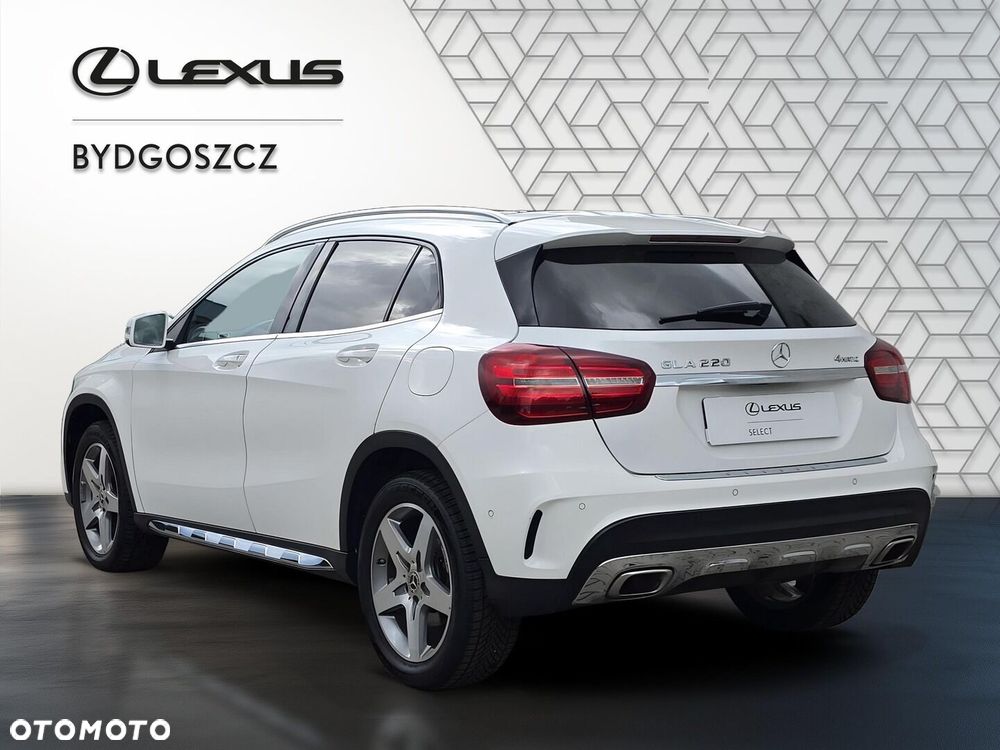 Mercedes-Benz GLA 220 4-Matic - 4