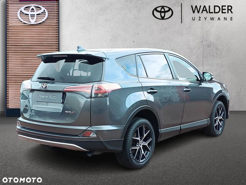 Toyota RAV4 2.0 D-4D Style 4x2 - 5