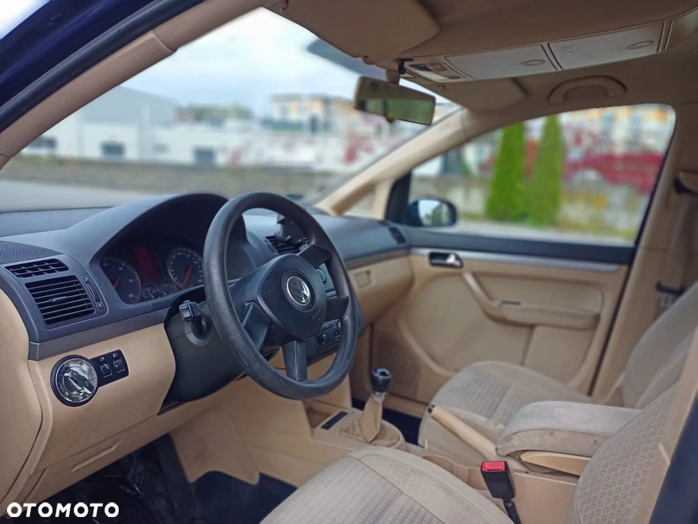 Volkswagen Touran 2.0 TDI Trendline - 10