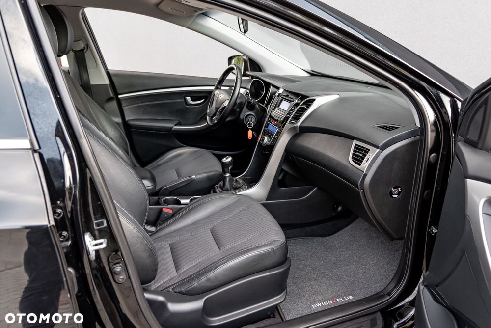 Hyundai i30 1.6 Trend - 25