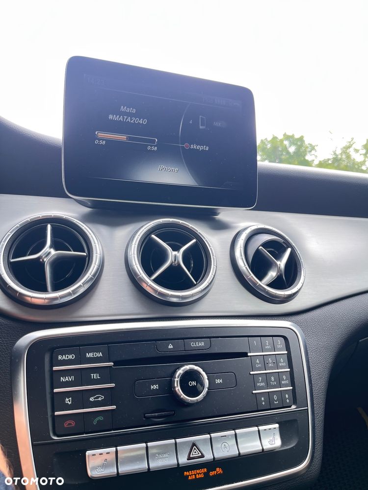 Mercedes-Benz CLA 250 4Matic 7G-DCT Sport - 16