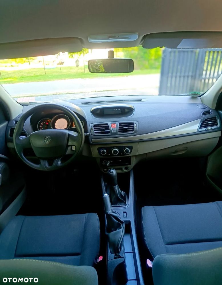 Renault Megane 1.6 16V 110 Expression - 10