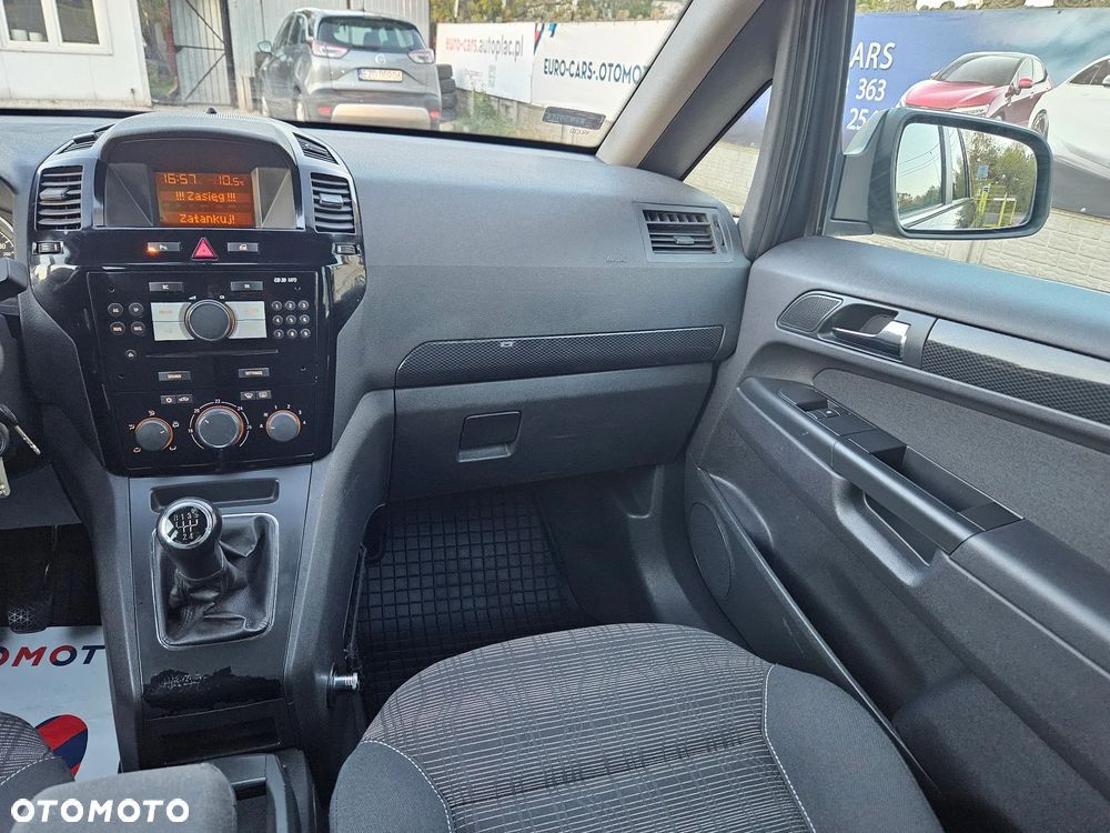 Opel Zafira - 23
