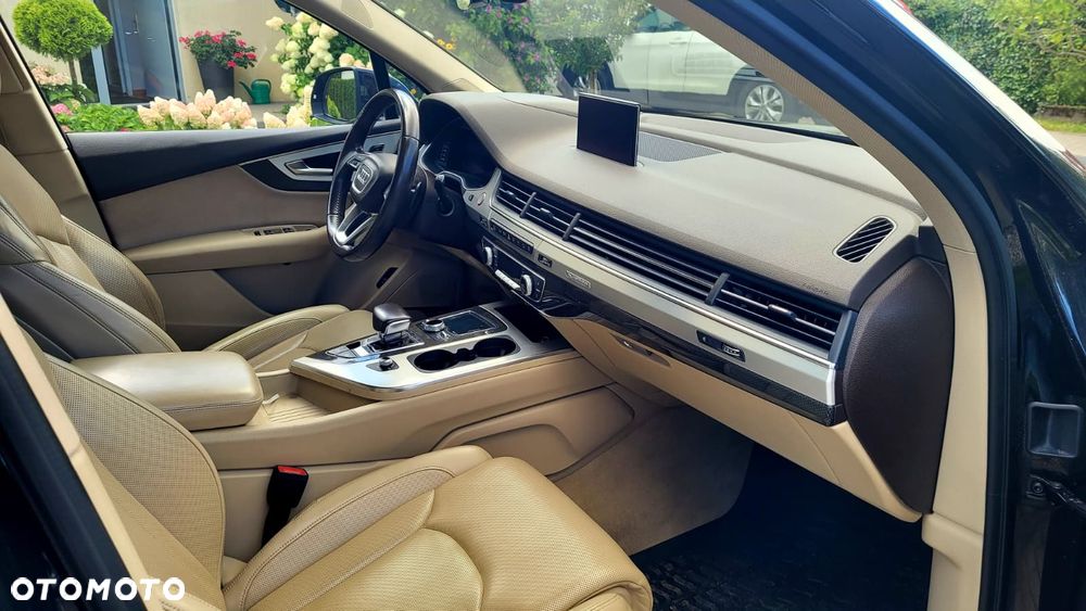 Audi SQ7 - 28