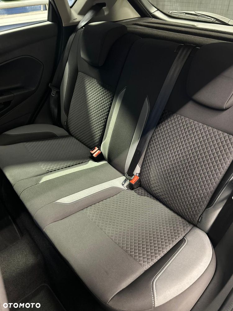 Ford Fiesta 1.0 EcoBoost STart-Stop Trend - 32
