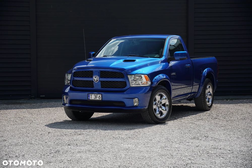 Dodge RAM - 8