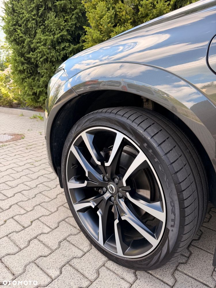 Volvo XC 60 T8 Plug-In Hybrid AWD R-Design - 4