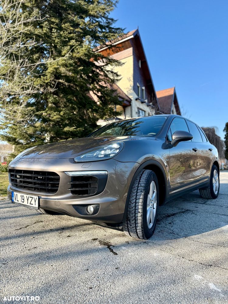 Porsche Cayenne - 14