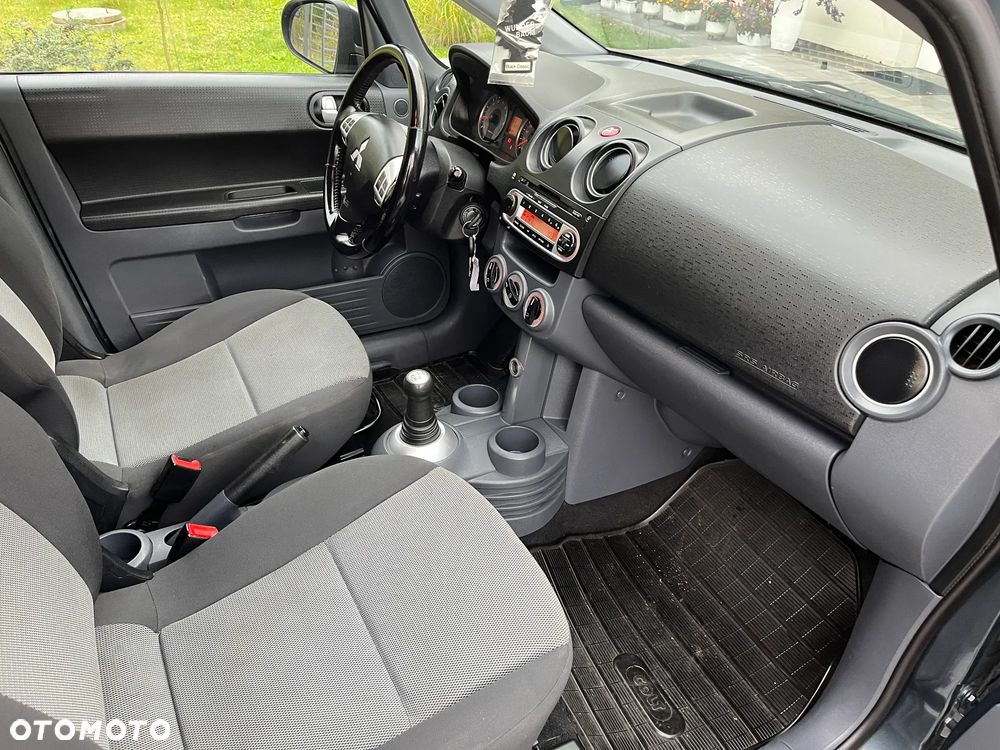 Mitsubishi Colt 1.3 Automatik Invite - 13