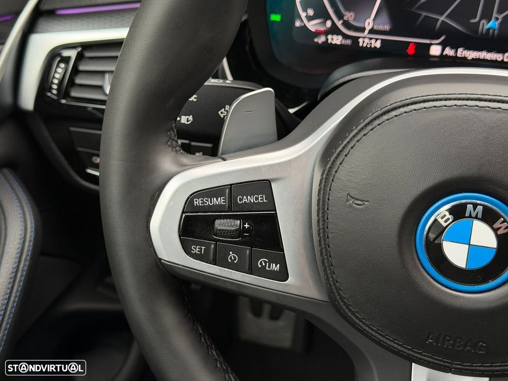 BMW 530 e Pack Desportivo M - 36