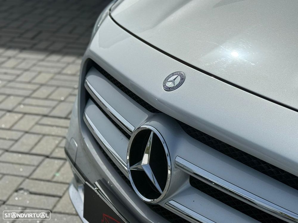 Mercedes-Benz GLA 220 d 4Matic 7G-DCT - 8