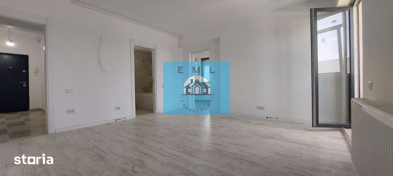 Apartament cu terasa si balcon — fotografia 1