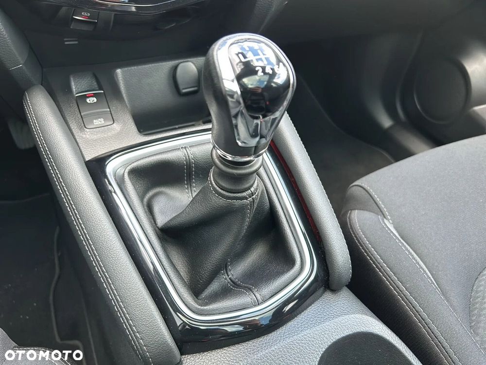 Nissan Qashqai 1.3 DIG-T N-Connecta - 29