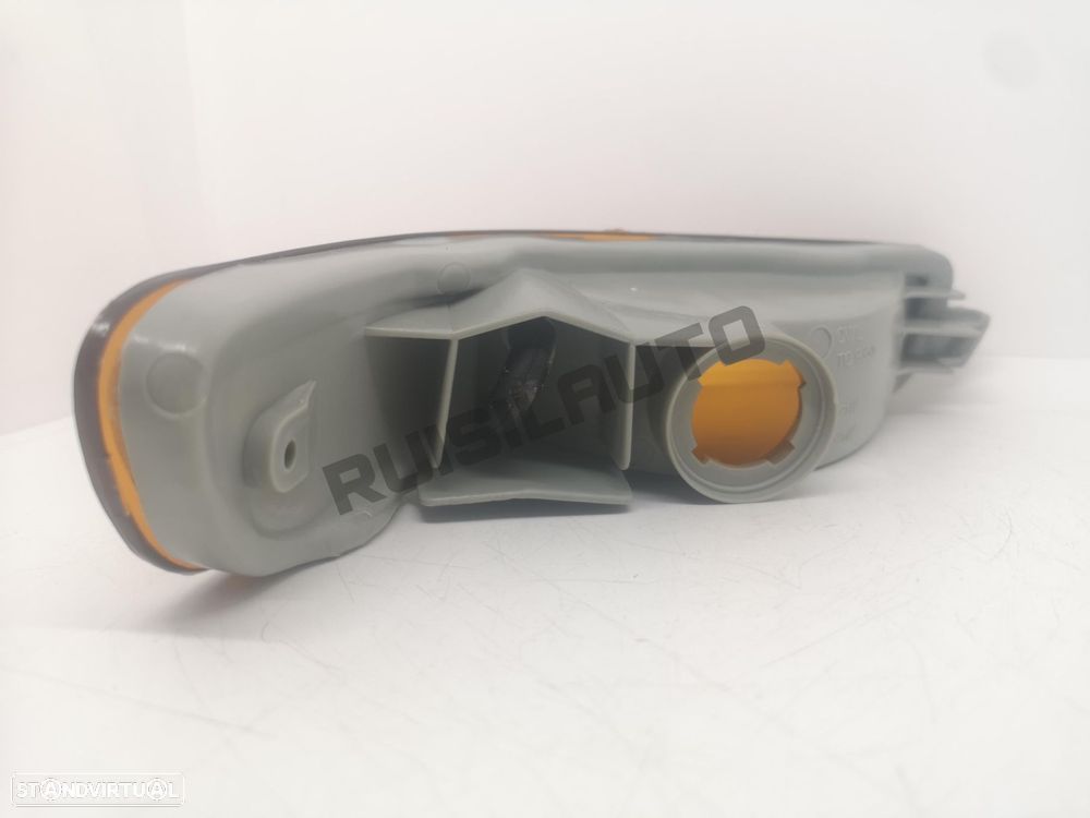 Farolim Pisca Frente Esquerdo  Toyota Corolla Vii (e100) [1991_ - 4