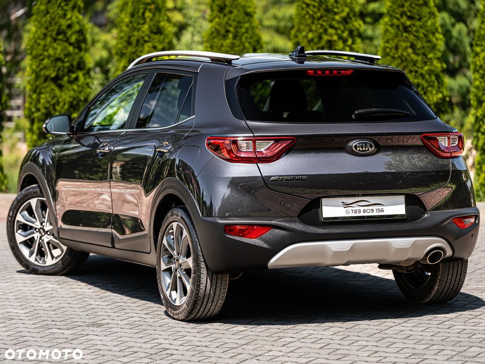 Kia Stonic 1.4 L - 6