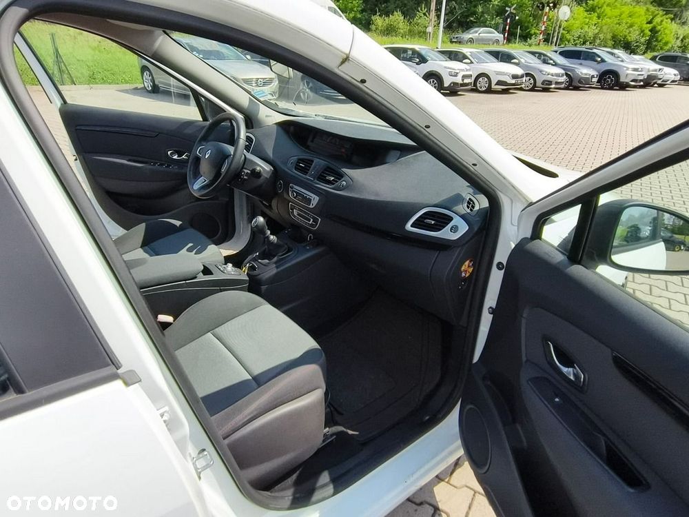 Renault Scenic - 13