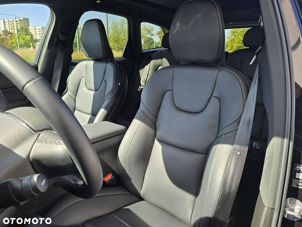 Volvo XC 60 T8 AWD Ultra Black Edition - 9