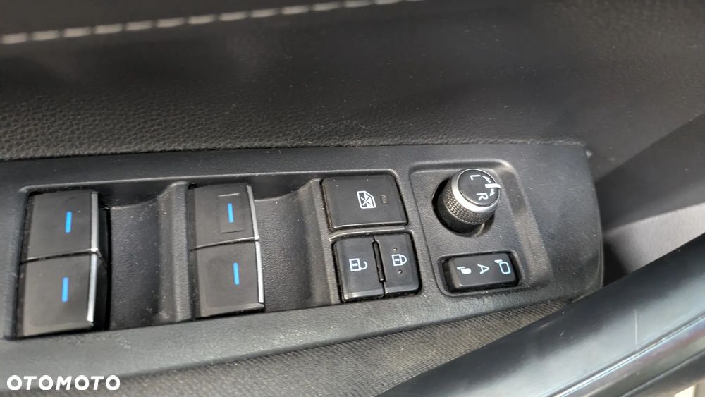 Toyota Corolla 1.8 Hybrid Comfort - 18