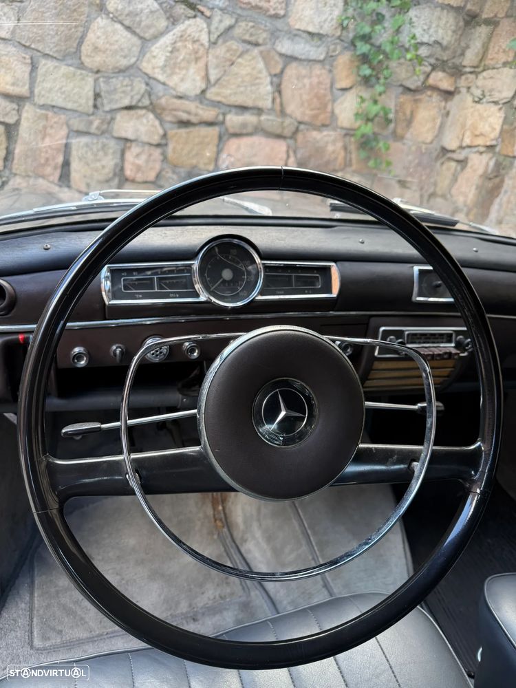 Mercedes-Benz MB180 - 8
