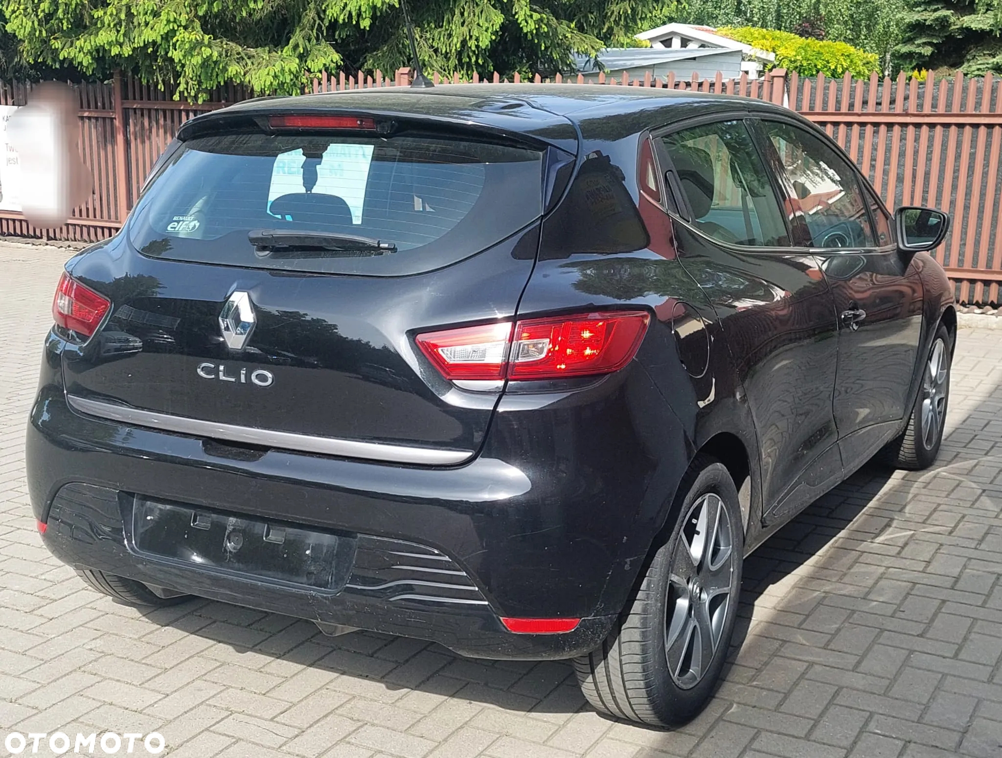 Renault Clio 1.2 16V 75 Life - 4