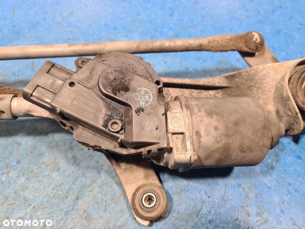 OPEL INSIGNIA A MECHANIZM SILNICZEK WYCIERACZEK PRZÓD 13227392 - 4