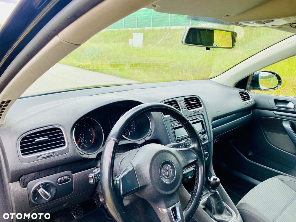 Volkswagen Golf 1.2 TSI BlueMotion Technology Comfortline - 27