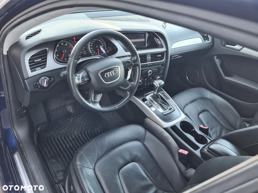 Audi A4 Limousine - 12
