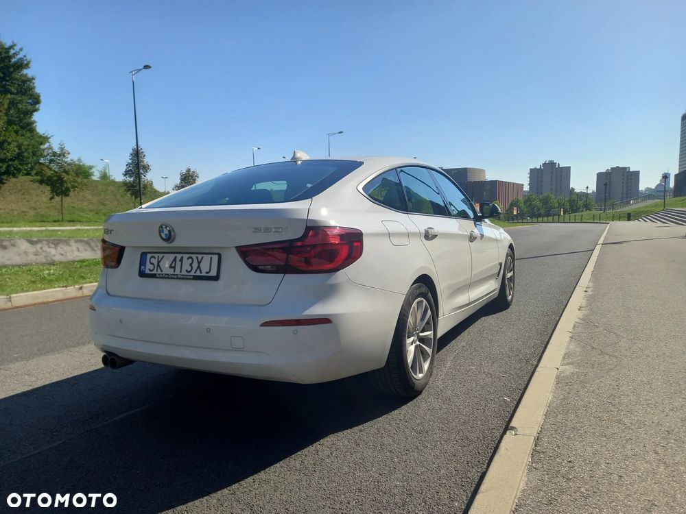 BMW 3GT 320i Advantage - 4