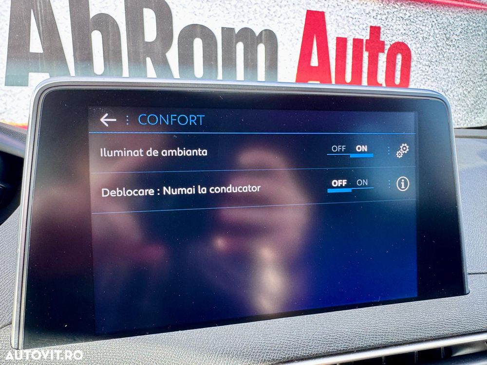 Peugeot 3008 1.2 PureTech S&S EAT8 Allure - 18
