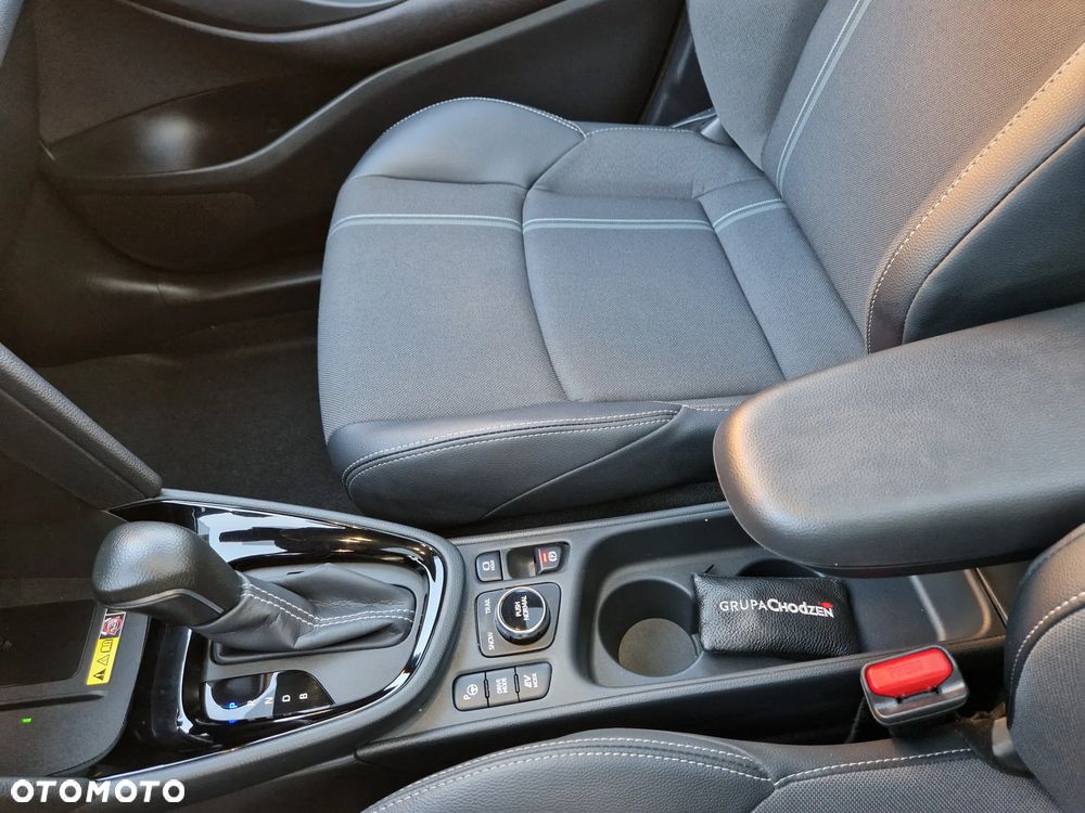 Toyota Yaris Cross Hybrid 1.5 Premiere Edition AWD - 30