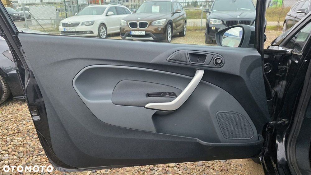 Ford Fiesta - 11