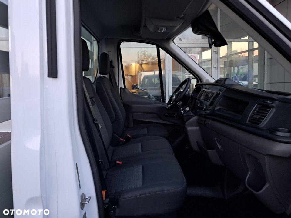Ford Transit - 13