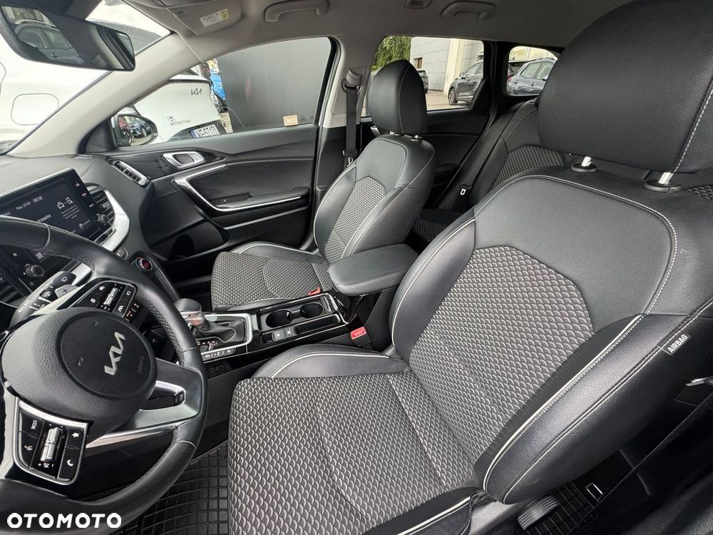 Kia Ceed 1.5 T-GDI L DCT - 11