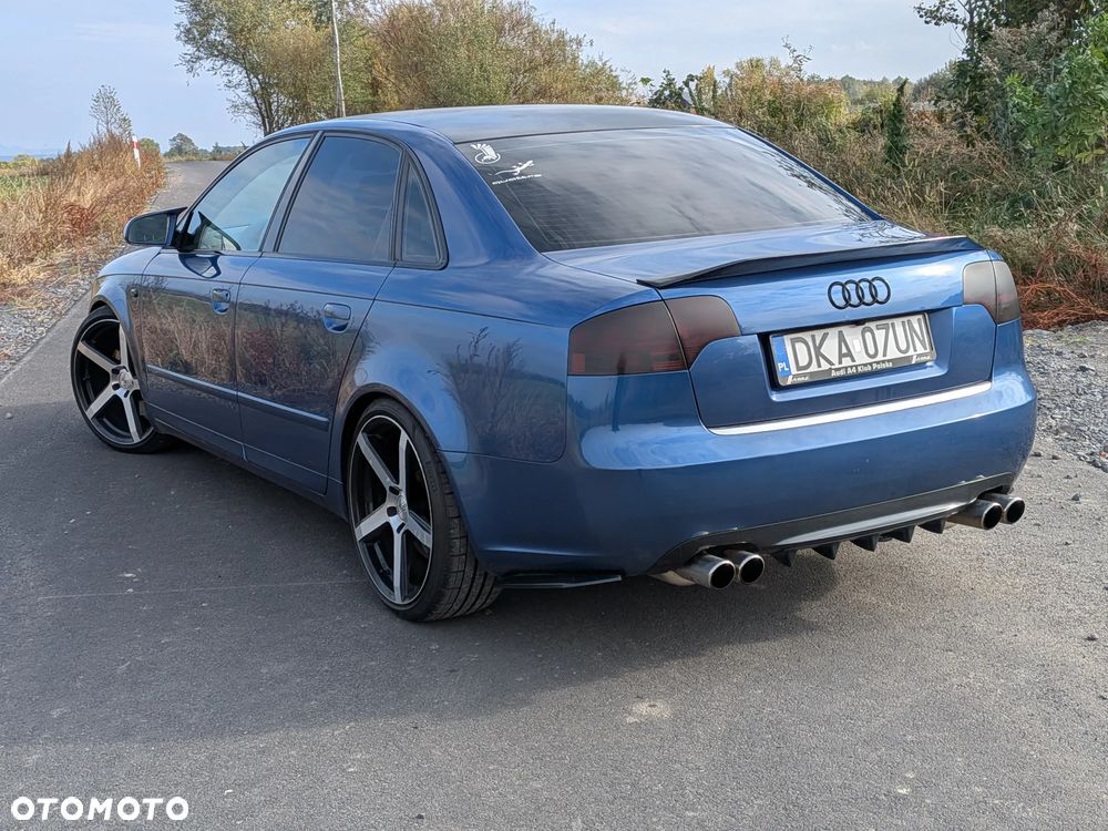 Audi A4 Limousine 2.0 T FSI quattro - 18