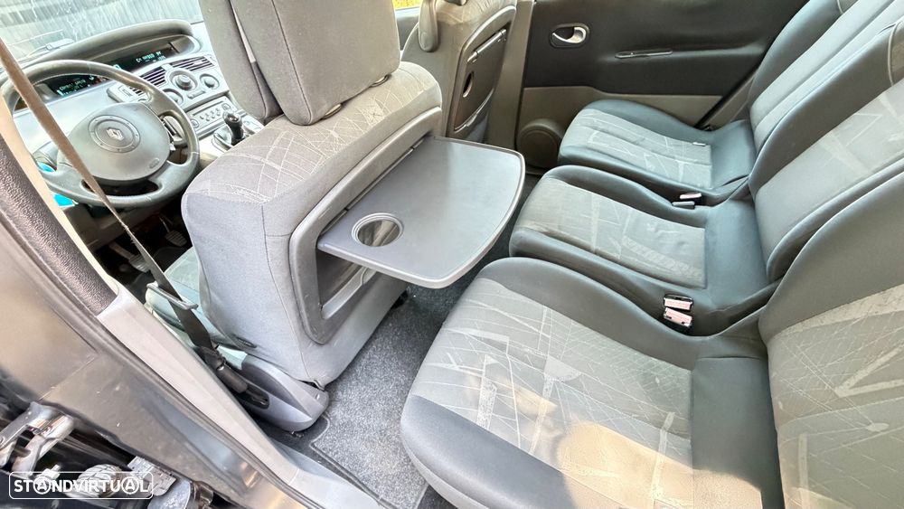 Renault Scénic 1.5 dCi Confort Dynamique - 11