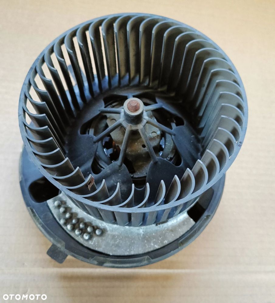 Touran I wentylator nawiewu dmuchawa rezystor klimatronik Golf 5 Caddy Volkswagen - 2