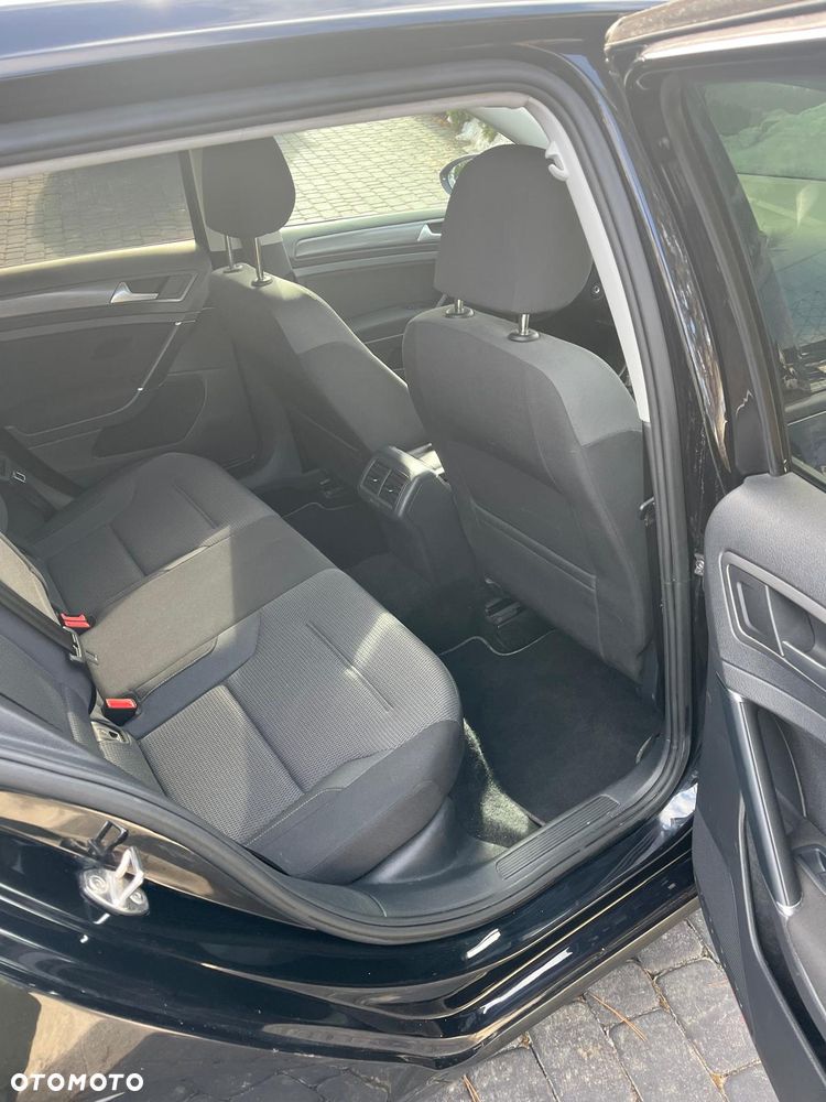 Volkswagen Golf 1.6 TDI SCR DSG Comfortline - 10