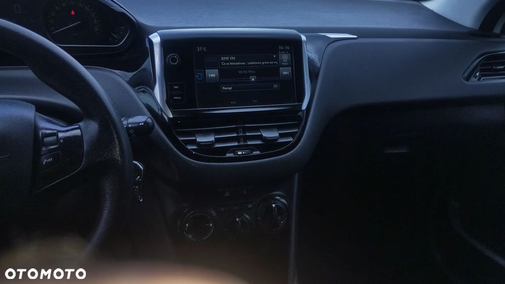 Peugeot 208 1.6 BlueHDi Active S&S - 10