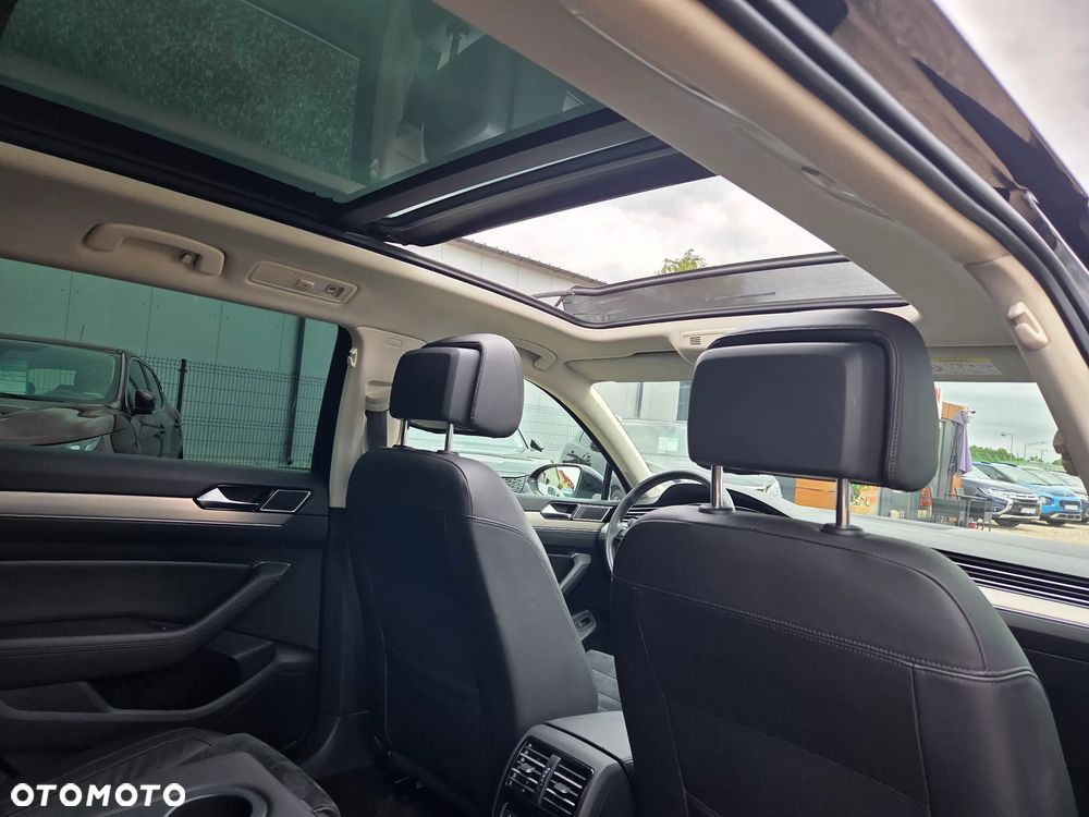 Volkswagen Passat 2.0 TDI BMT Highline DSG - 29