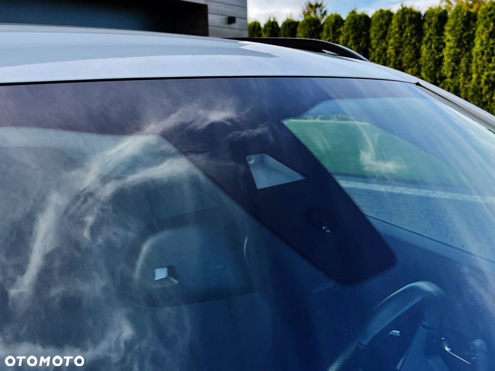 Peugeot 2008 1.2 PureTech Allure S&S - 18