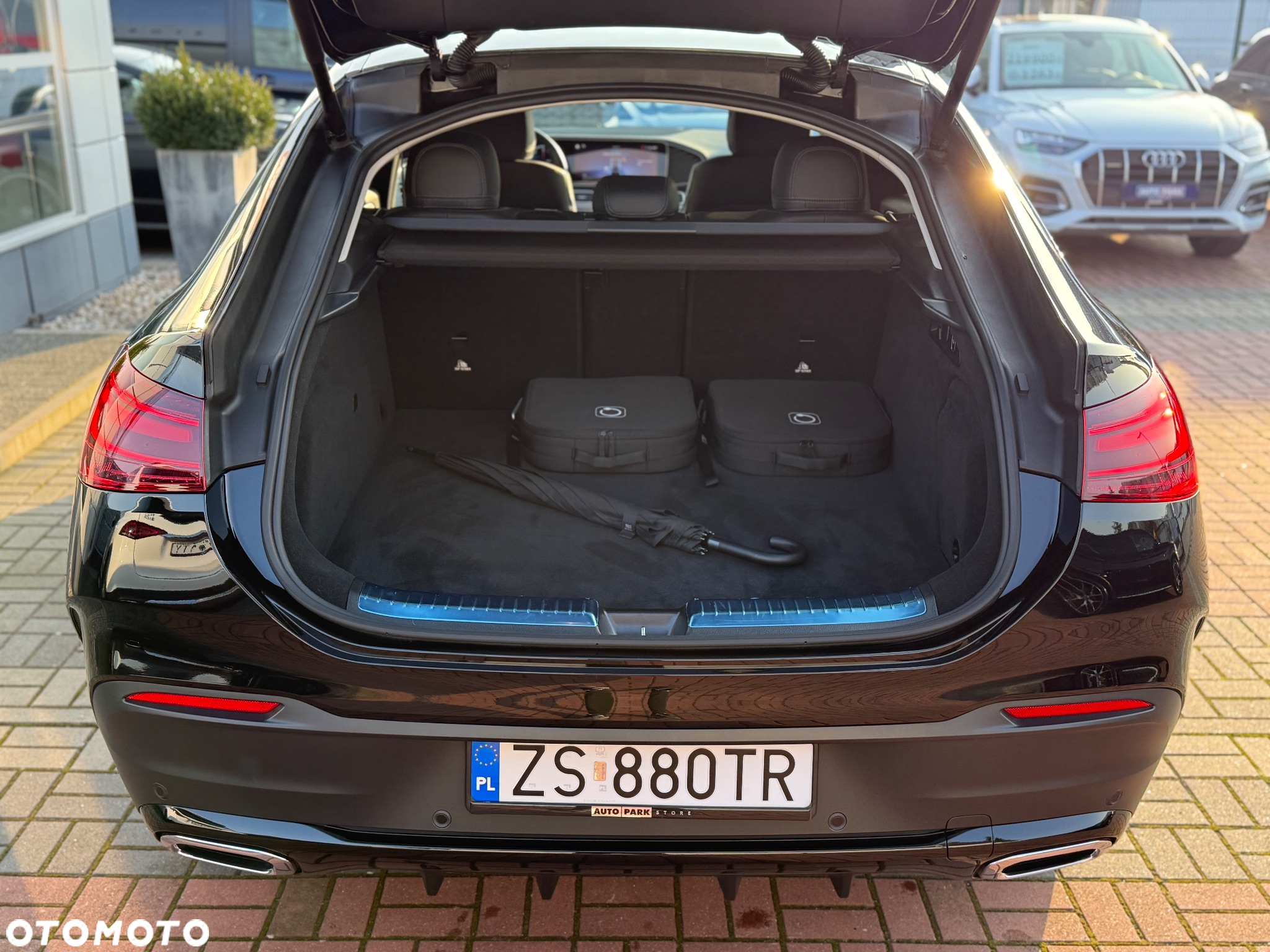 Mercedes-Benz GLE Coupe 350 de PHEV 4-Matic AMG Line - 11