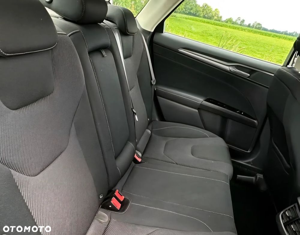 Ford Mondeo 2.0 Hybrid Titanium - 8