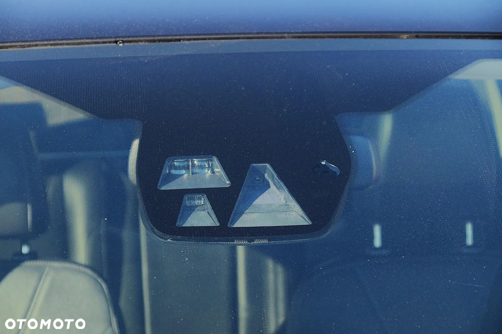 Ford Kuga 2.0 TDCi 4x4 Titanium - 38