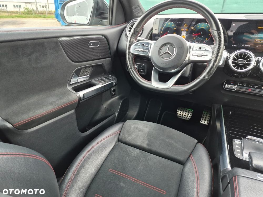 Mercedes-Benz GLB 200 AMG Line 7G-DCT - 15