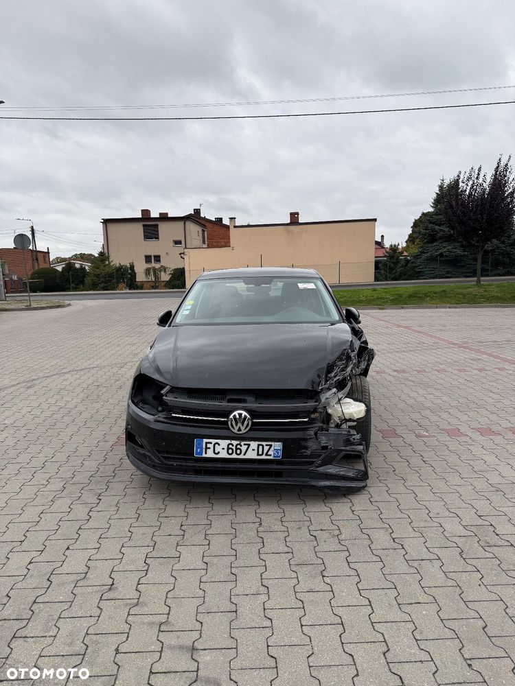 Volkswagen Polo - 2