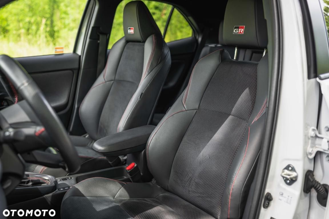 Toyota Yaris Cross - 14