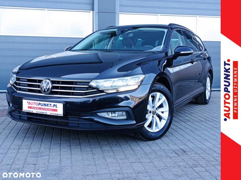 Volkswagen Passat - 1