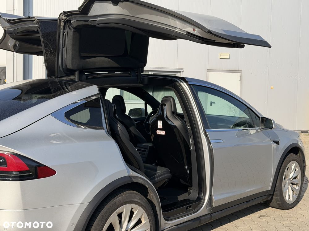 Tesla Model X Long Range Plus - 6