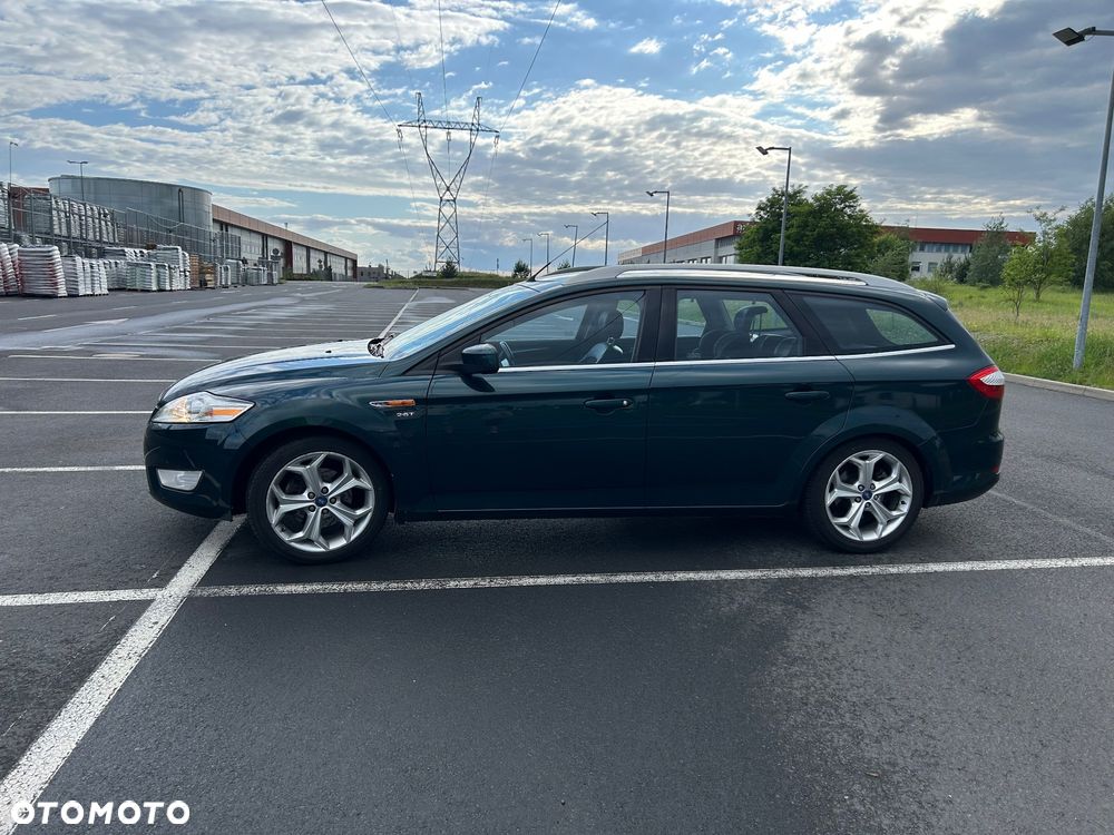 Ford Mondeo 2.5 Titanium - 2