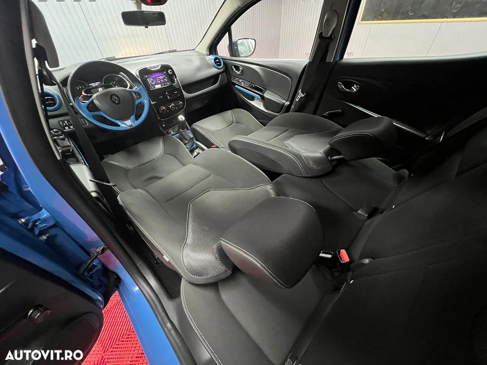 Renault Clio - 13